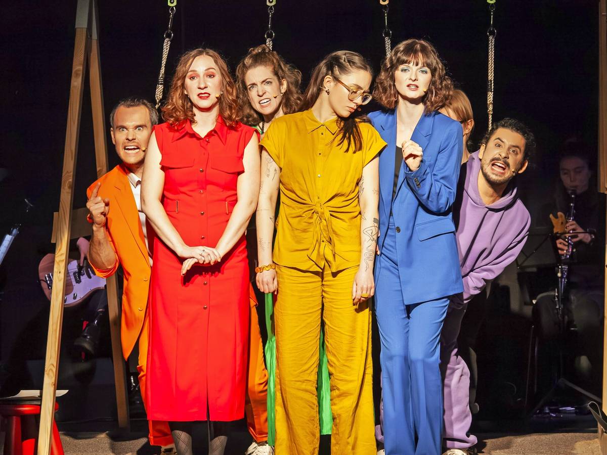 Taltontheater (TTT): Singende Piraten und ein Putsch