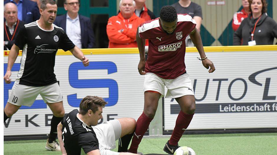 Ronsdorf holt den Pokal