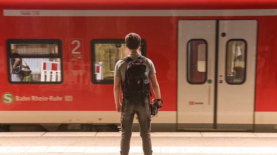 Mein erstes Bild der Woche ist an unserem Hauptbahnhof in Wuppertal entstanden. Hier...