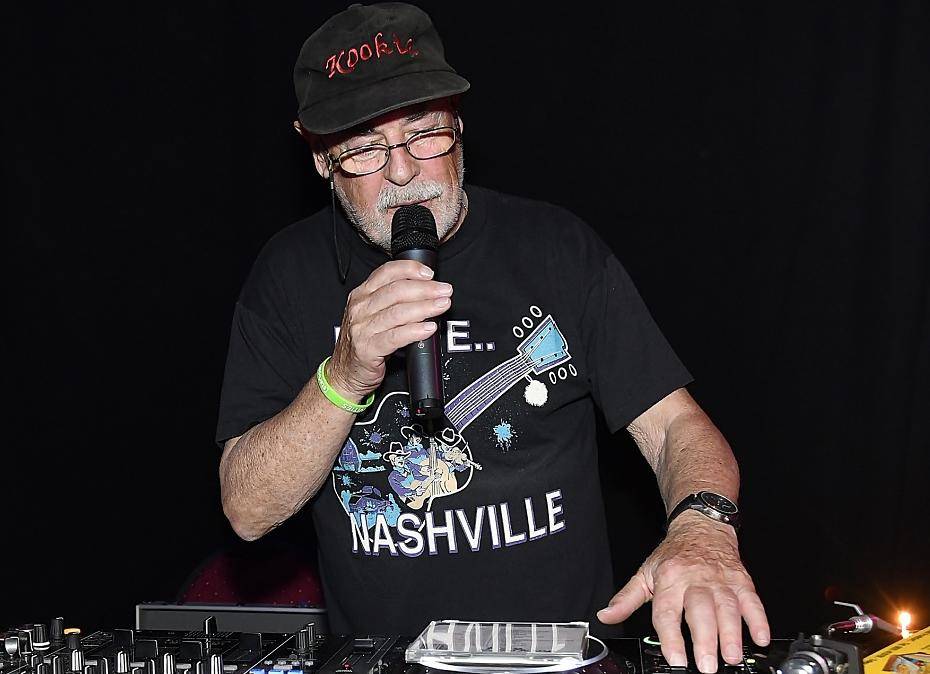  DJ Kookie lässt die Hütte brennen.  