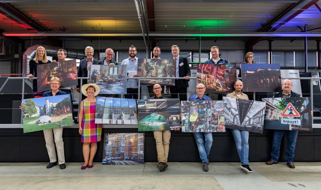  Gewinner und Veranstalter des Fotopreises 2018 kurz vor Andruck des Kalenders im Druckhaus Ley &amp; Wiegandt. In den nächsten Wochen werden wir weitere Preisträger im Detail vorstellen.  