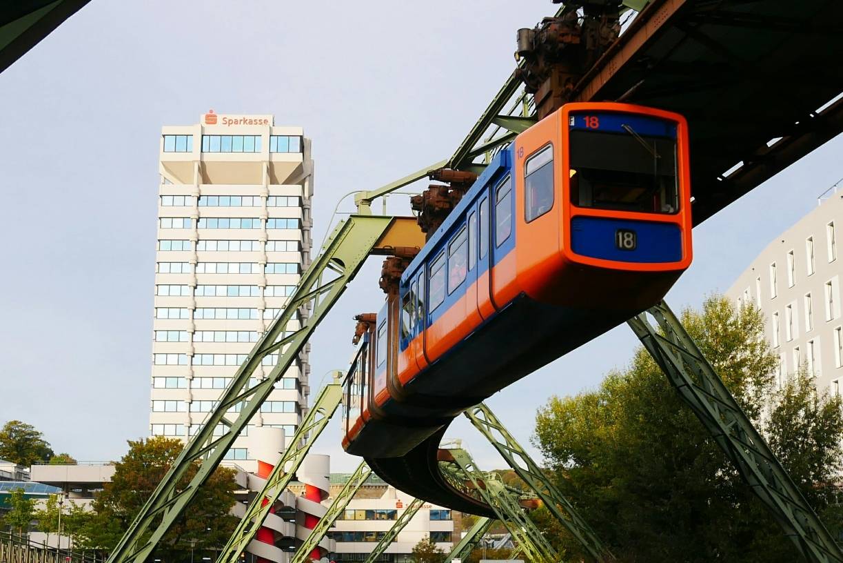  Zum Flohmarkt kommt die erste früher.  