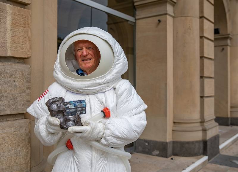 Besuch aus dem All in der Stadthalle