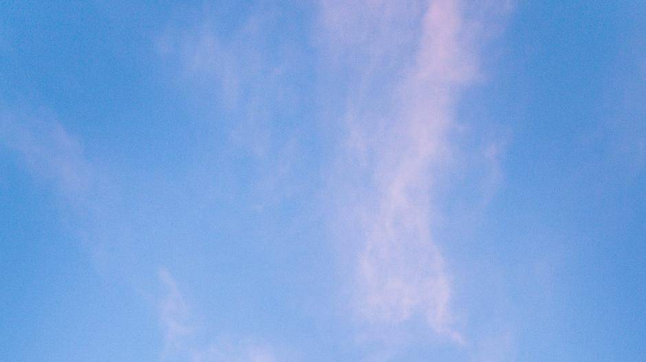 Blau und Bronze.Moderne Architektur in Wuppertal... was haltet ihr davon? Schön...