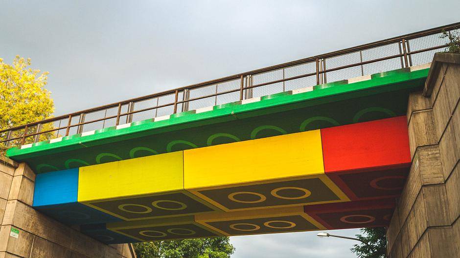 Wuppertal steckt voller Kunst. Auch wenn mal wieder die dunklen Regenwolken tief über...