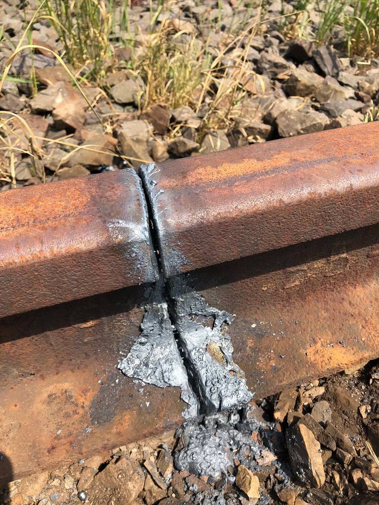  Die Gleise sind bereits zerlegt. 