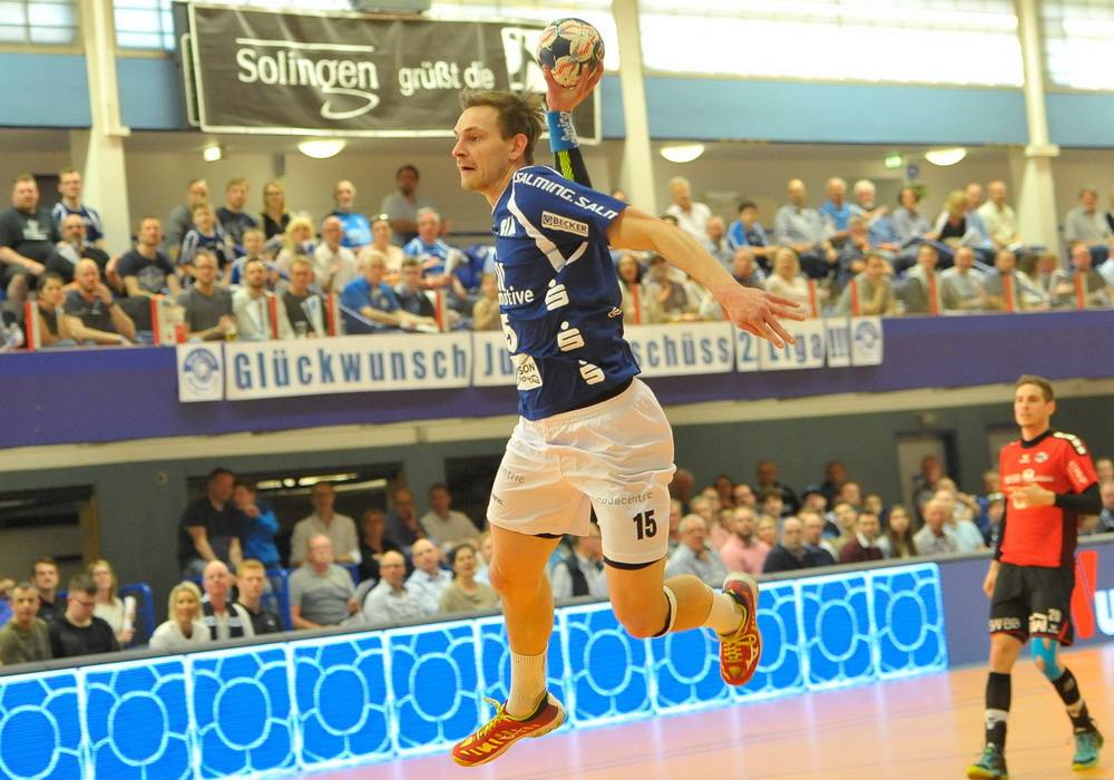  Milan Kotrc im Anflug. 