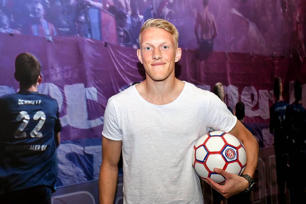  Jonas Erwig-Drüppel an seiner neuen Wirkungsstätte. 