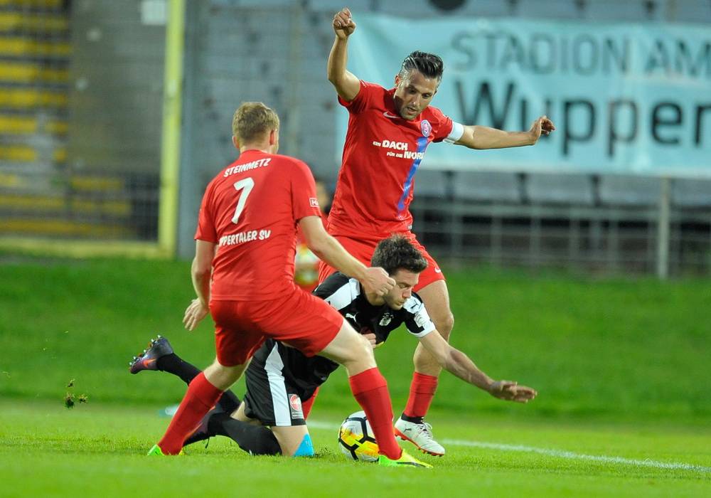  Kapitän Gaetano Manno (oben), hier im Hinspiel gegen Rhynern (0:0). 