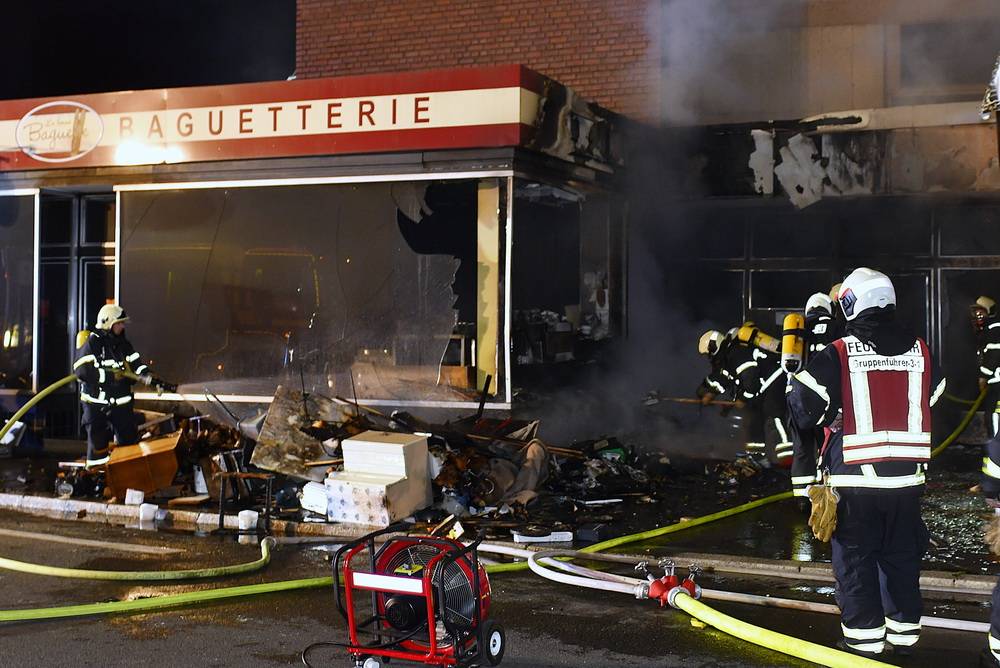  Die Flammen richteten großen Sachschaden an. 