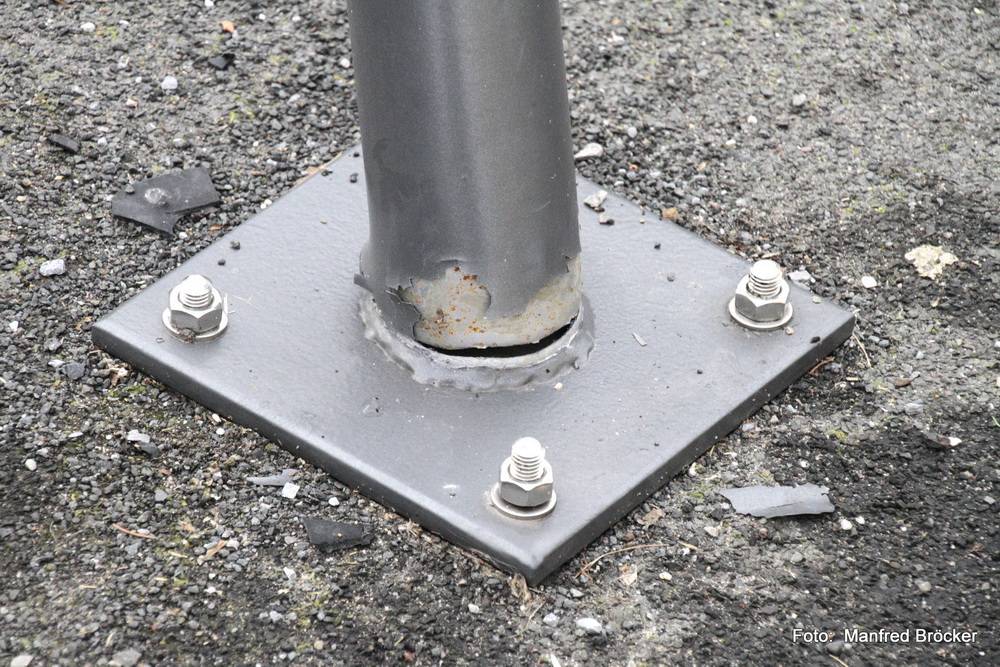  Ein Riss ist im Poller ... 