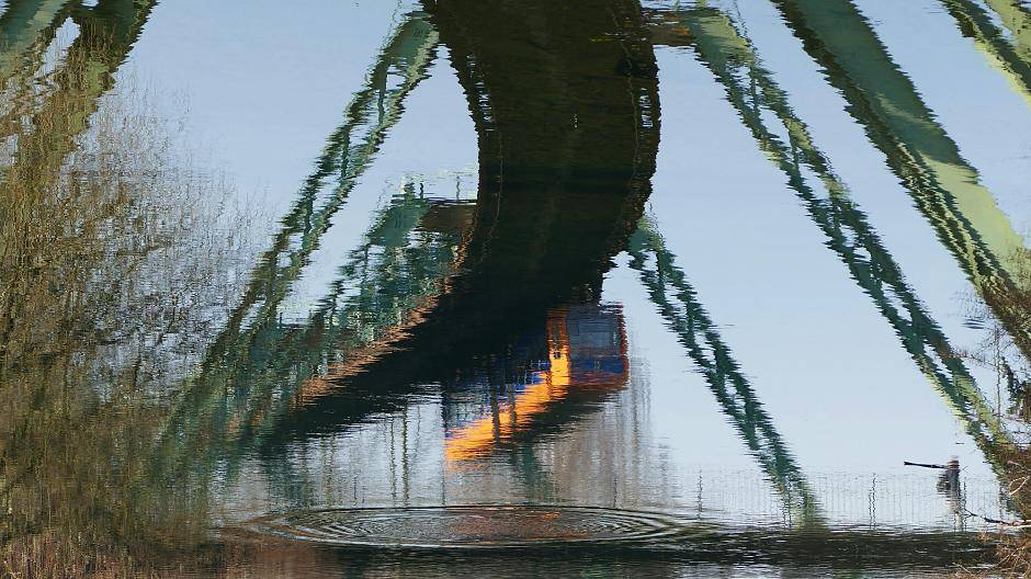 „Das Foto zeigt eine Wasserspiegelung am Gemarker Ufer, die so nur bei dem idealen...