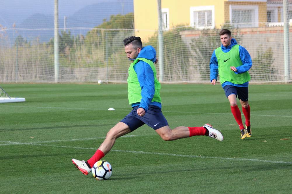  Gaetano Manno (li.) und Neuzugang Sascha Schünemann in Spanien. 