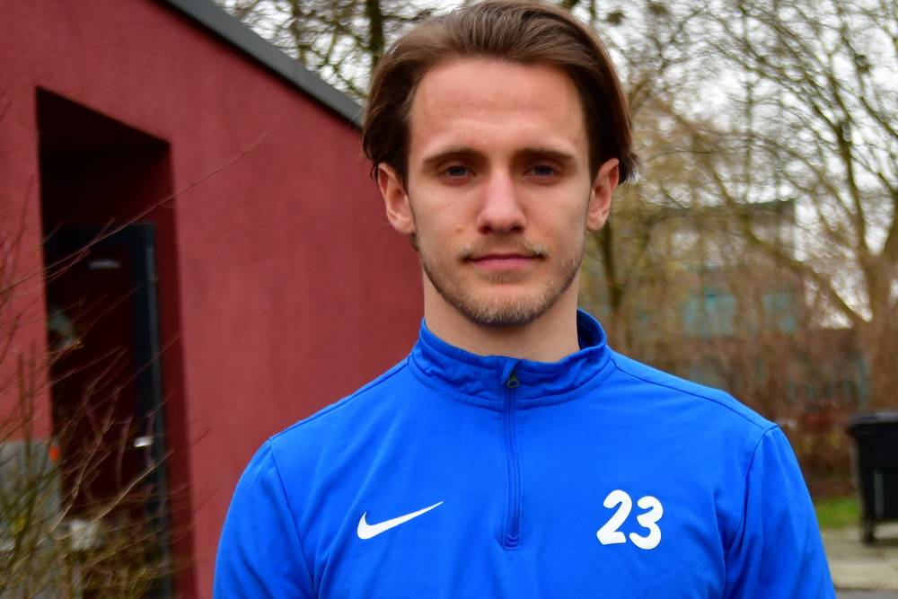  Testspieler Dennis Rothenstein. 