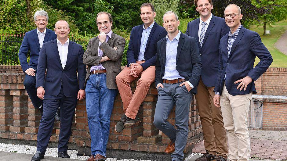 Teamgeist wird unter allen Chefärzten im EVK Mettmann groß geschrieben. Im Falle von...