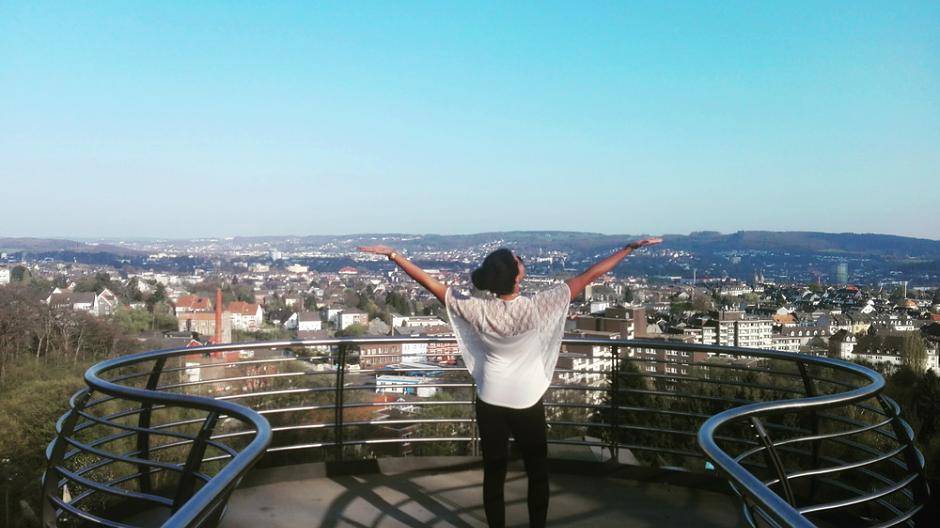 Wuppertal ist ... URBAN Wo kann man schon in einer Oper schwimmen, in einer Bahn...