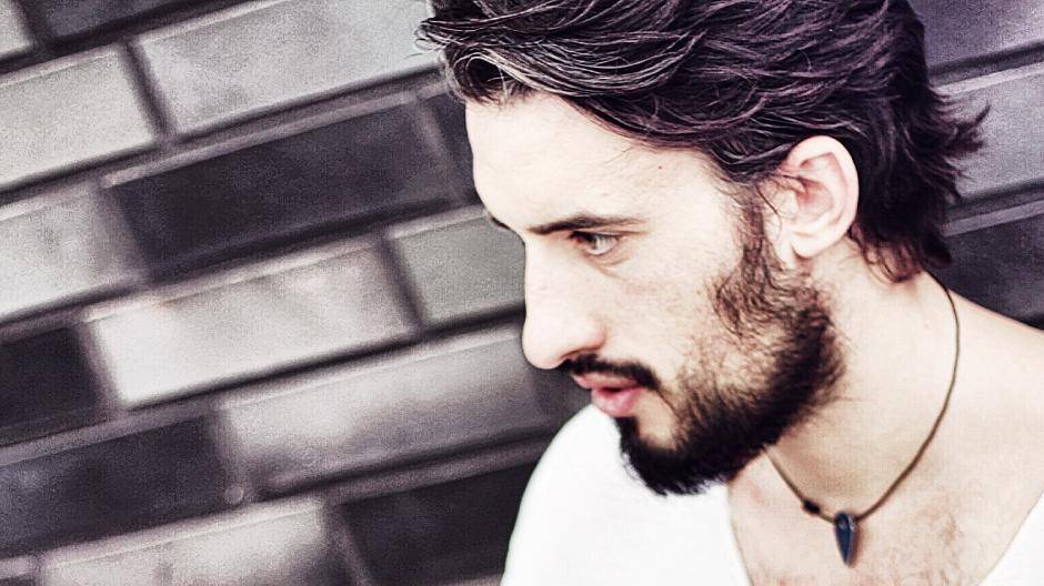 Damals lief ich stets mit Ohrstöpsel durch die Gegend, doch irgendwann mal vielen mir...