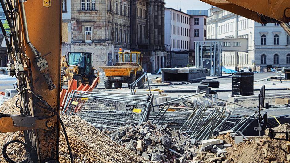Als ich das aller erste mal in Wuppertal ankam, kam ich am Hauptbahnhof an! Der Bahnhof;...