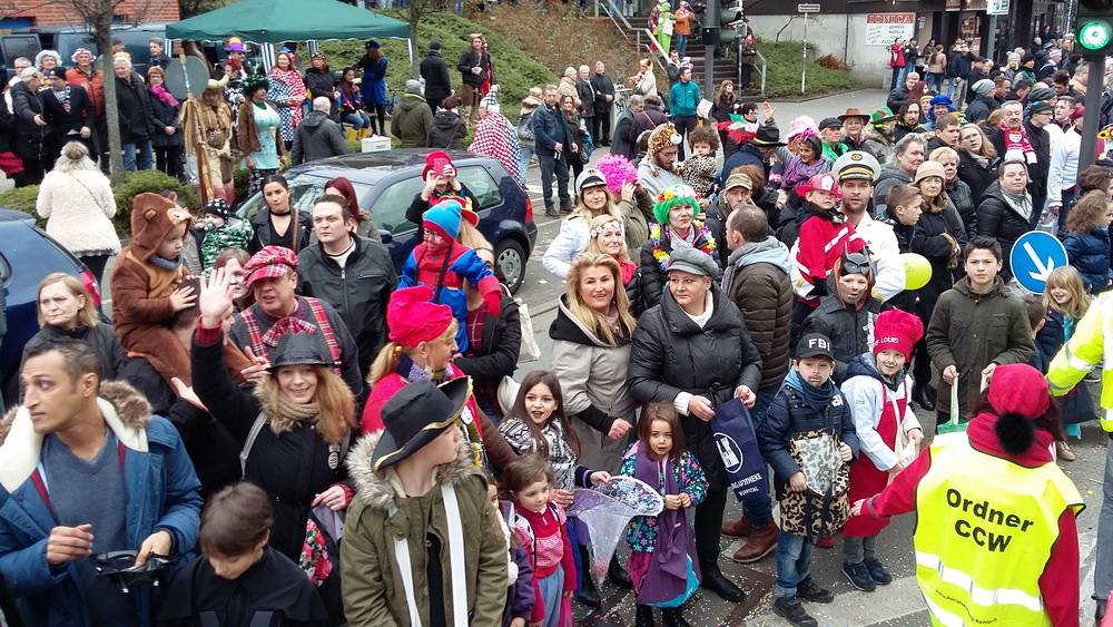Die Straßen sind gut gefüllt - das Wetter...
