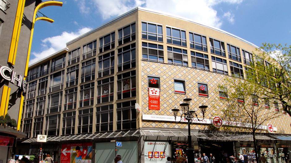 Das Blutspendezentrum Wuppertal liegt zentral in der Stadtmitte in der Erholungsstraße...