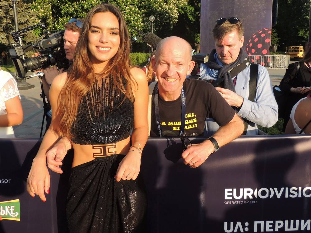 Eine der schönsten Frauen im ESC dieses Jahr heißt Alma. Sie wird Frankreich mit...