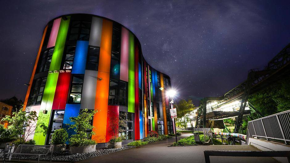 Neben dem Kindergarten noch zur Uni gehen? Das ist in Wuppertal gar kein Problem! In...