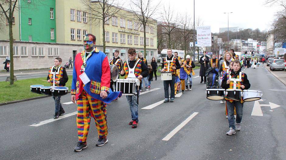 Und immer wieder spielte die...