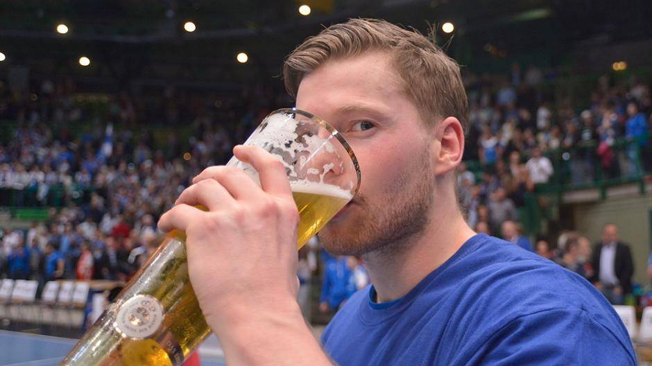 Erst Vertragsverlängerung, dann Klassenerhalt: Arnor...