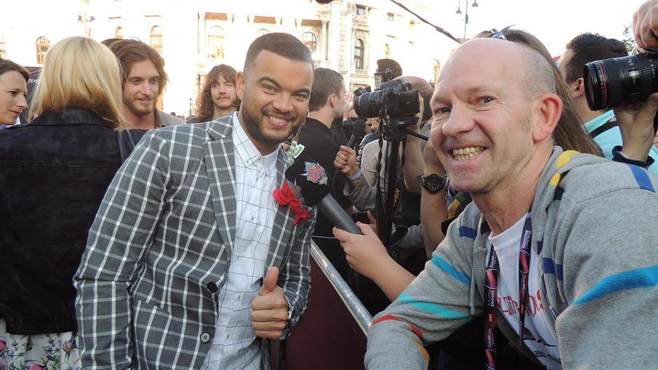 Guy Sebastian ist der Vertreter Australiens. Australien darf auf eine Einladung der EBU...