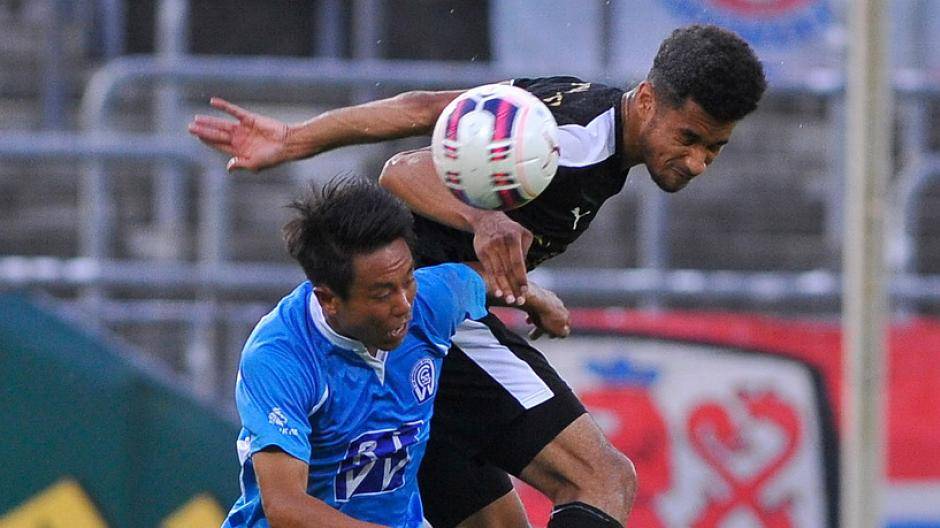 Noah Salau obenauf - aber nur in dieser Szene. Die Punkte gingen an...