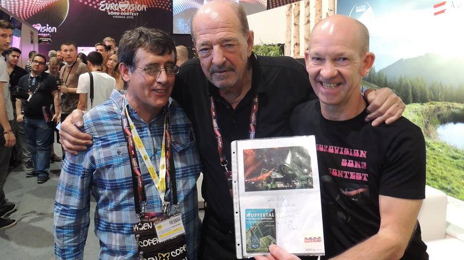 Nun, und wer darf nicht in meiner Sammlung fehlen? Mein Eurovisions-Freund Ralph. und...