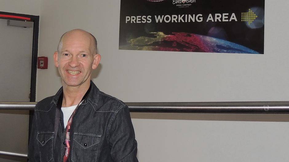 So, auch mit der Akkreditierung alles o.k. Ich habe den Presseausweis und gehe sofort...