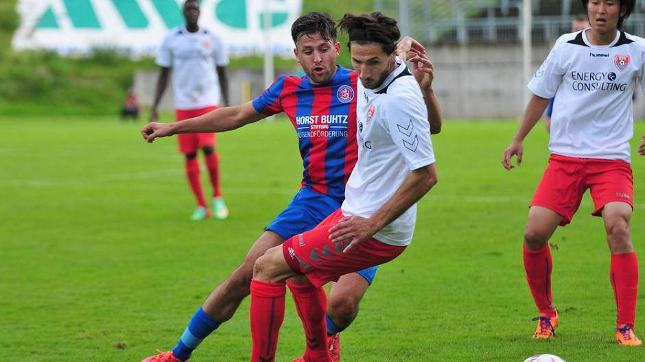 Freunde im Zweikampf: Gaetano Manno (li.) und Silvio...