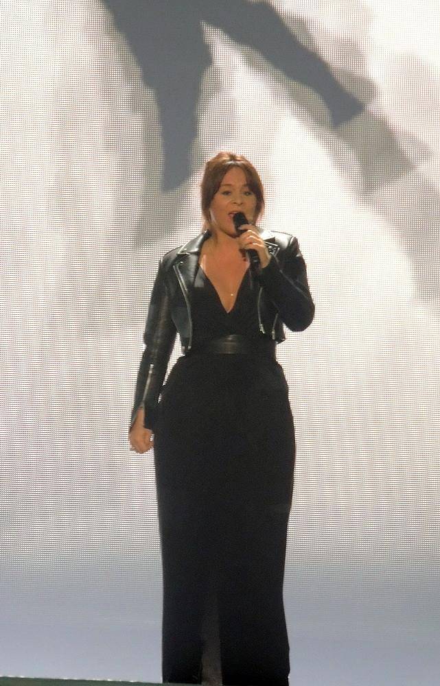 Hatte ich Euch doch versprochen, ein Bild von dem raffinierten Kleid von Trijntje...