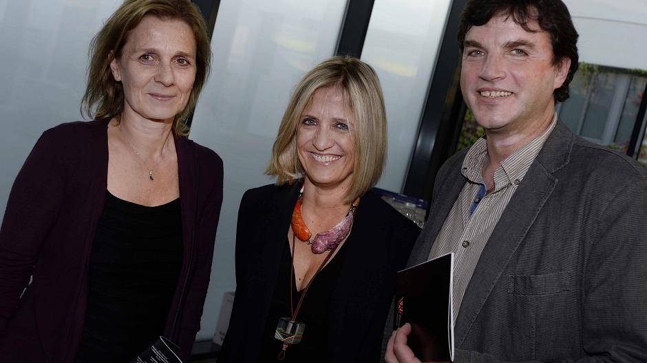 Tanztheater-Pressesprecherin Ursula Popp, Schauspiel-Dramaturgin Cordula Finck und...