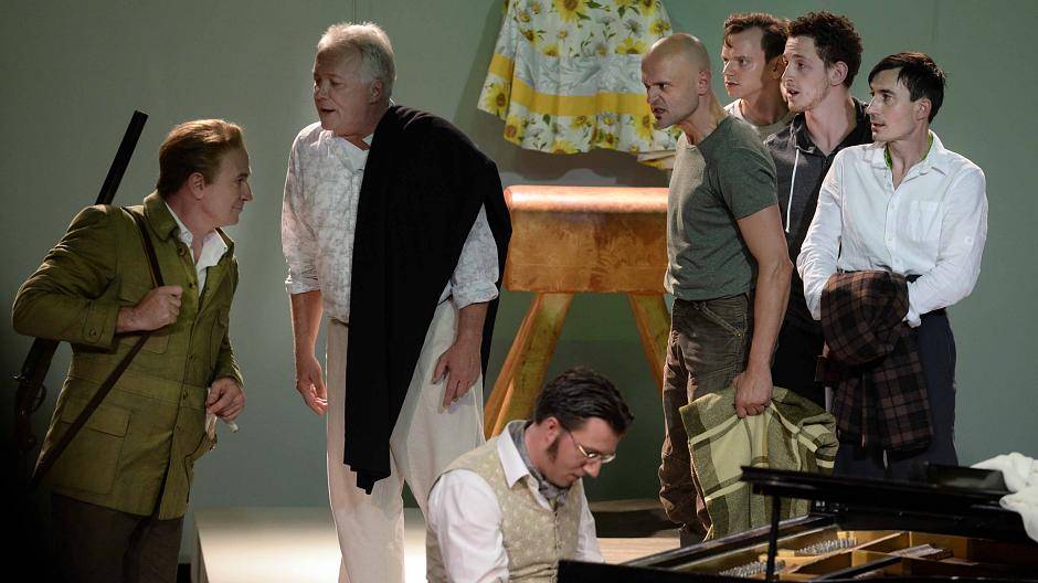 Szenenfoto aus der "Schönen Müllerin", erste Produktion im neuen...