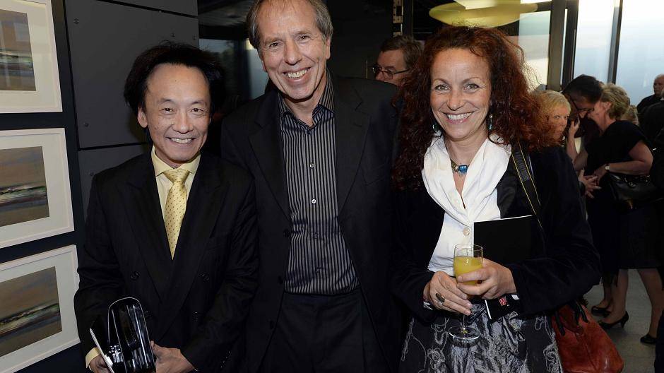 Opernintendant Toshiyuki Kamioka mit Christian von Grumbkow und...