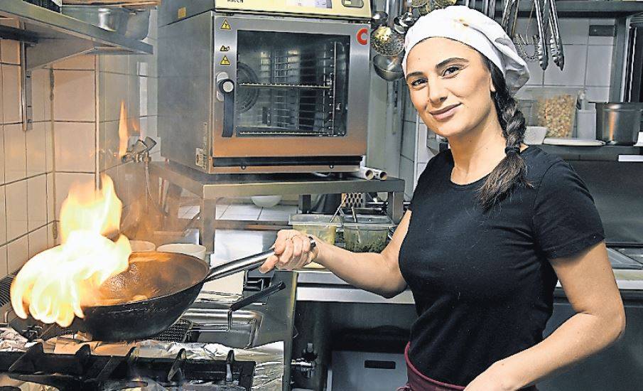  Die neue "Island"-Küchenchefin Züleyha Bayraktar. 