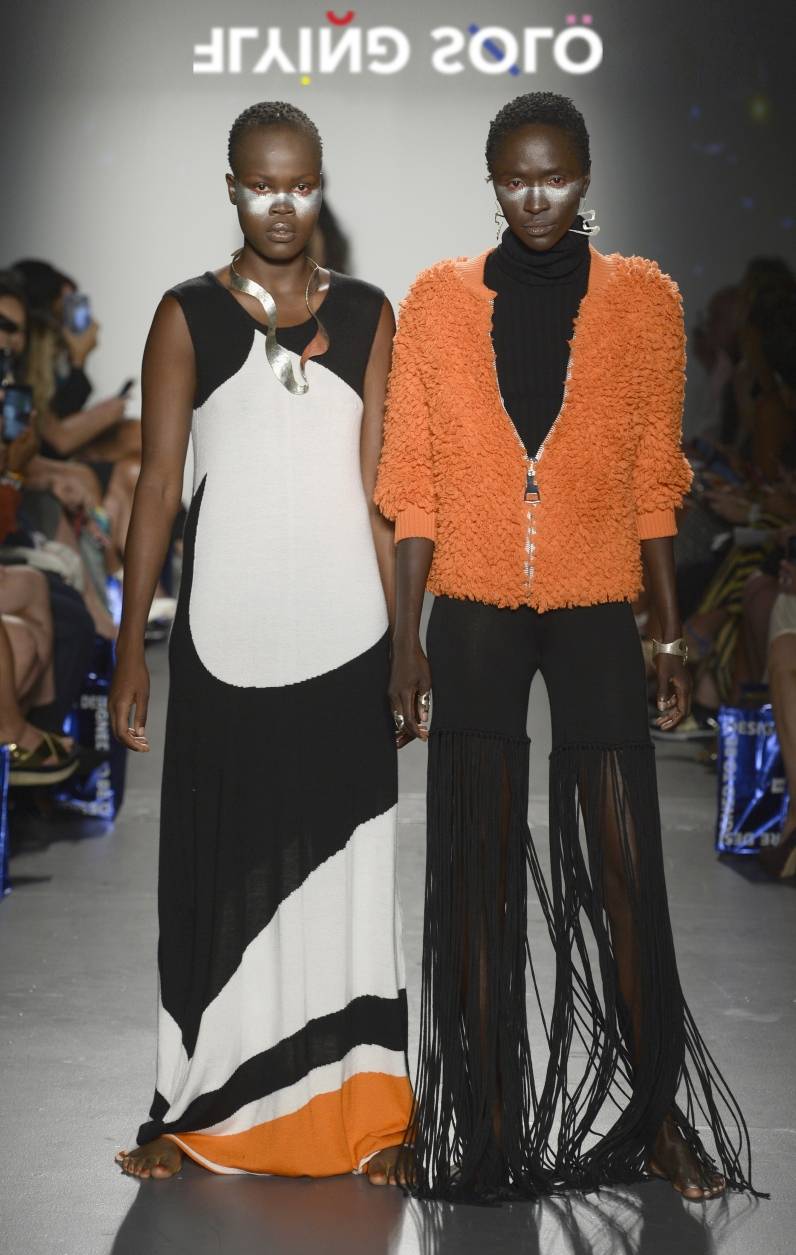  Mode von Andrea Halstenbach aus Wuppertal auf dem Laufsteg der „Pier 59“-Studios in New York. 