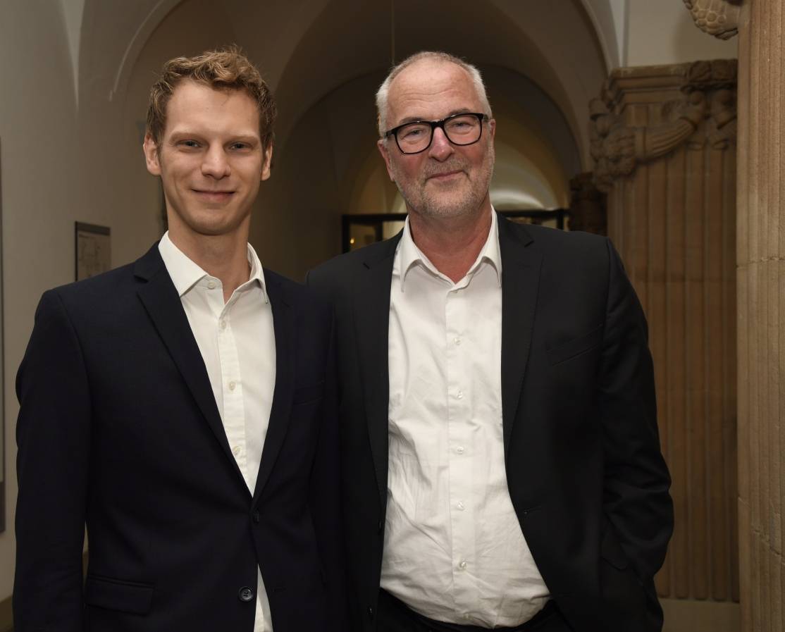  Daniel Siekhaus (links) löst Enno Schaarwächter (rechts) in seinem Amt ab.  