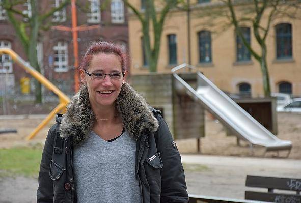  Monique Kerwath ist eine der ehrenamtlichen Wuppertaler Spielplatz-Paten, die auch von der Rundschau als Heldin des Alltags ausgezeichnet wurde.  