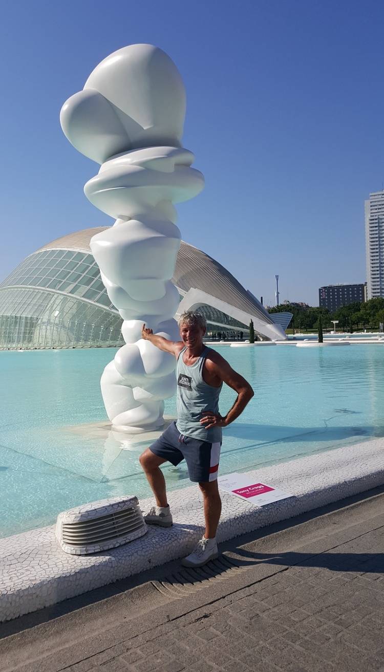 Valencia: Sechs riesige Wuppertal-Botschafter