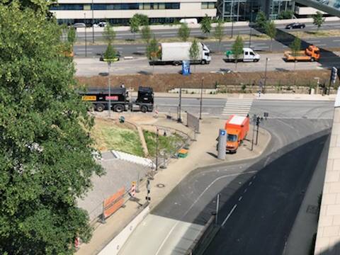  Die Südstraße mit der Auffahrt zum Johannisberg. 