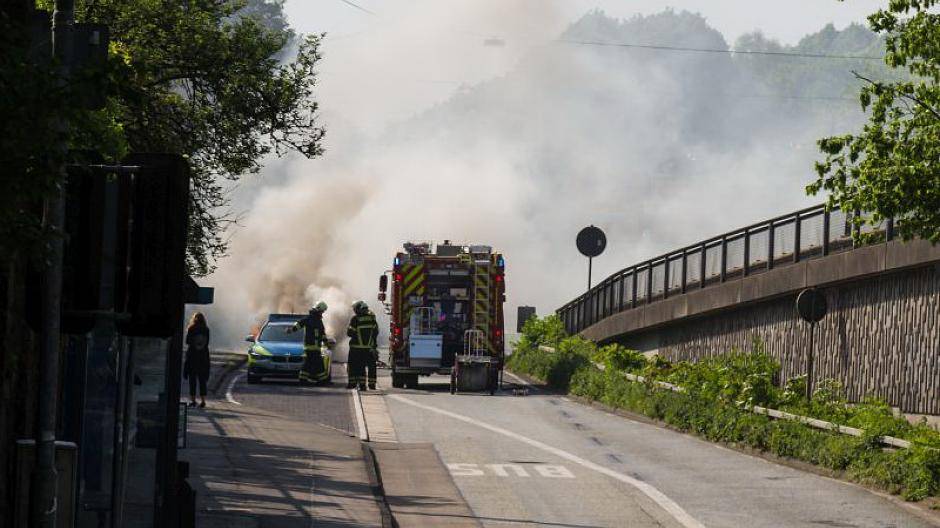 Pkw-Feuer auf Lichtscheid