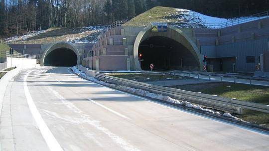 Engpass im Tunnel Burgholz