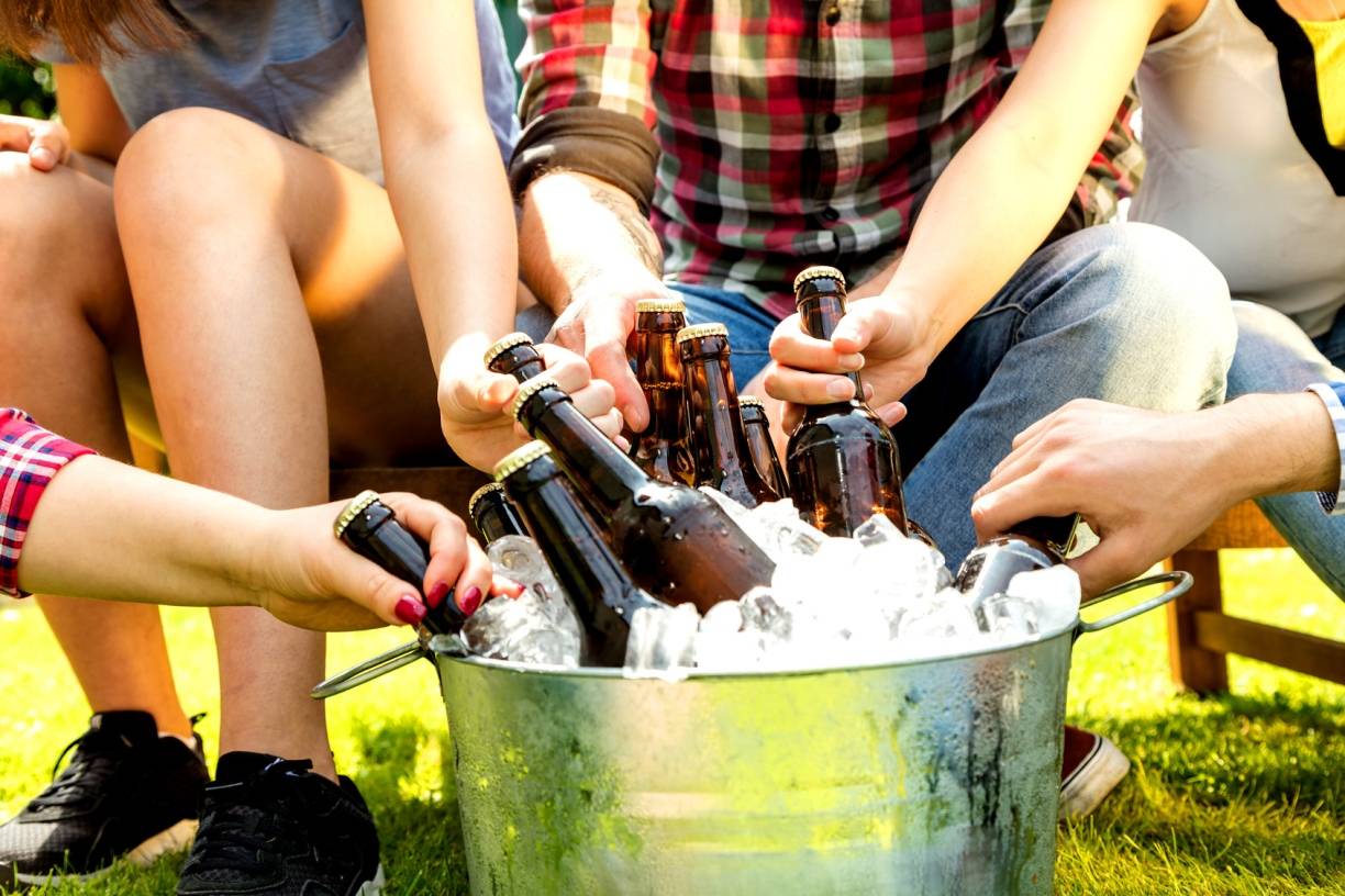  Nachbarschaft beginnt im Kleinen. Etwa damit, dass man einfach mit allen eine kleine Feier organisiert.  