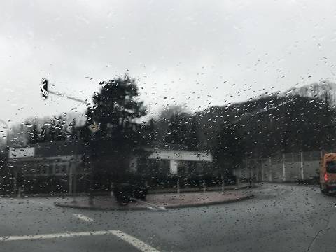 Mit Bildergalerie: Sturm Friederike fegt über Wuppertal