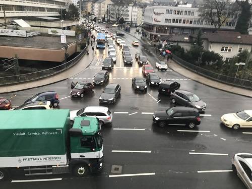  Der Blick aus der Rundschau-Redaktion am Johannisberg: totales Verkehrschaos 