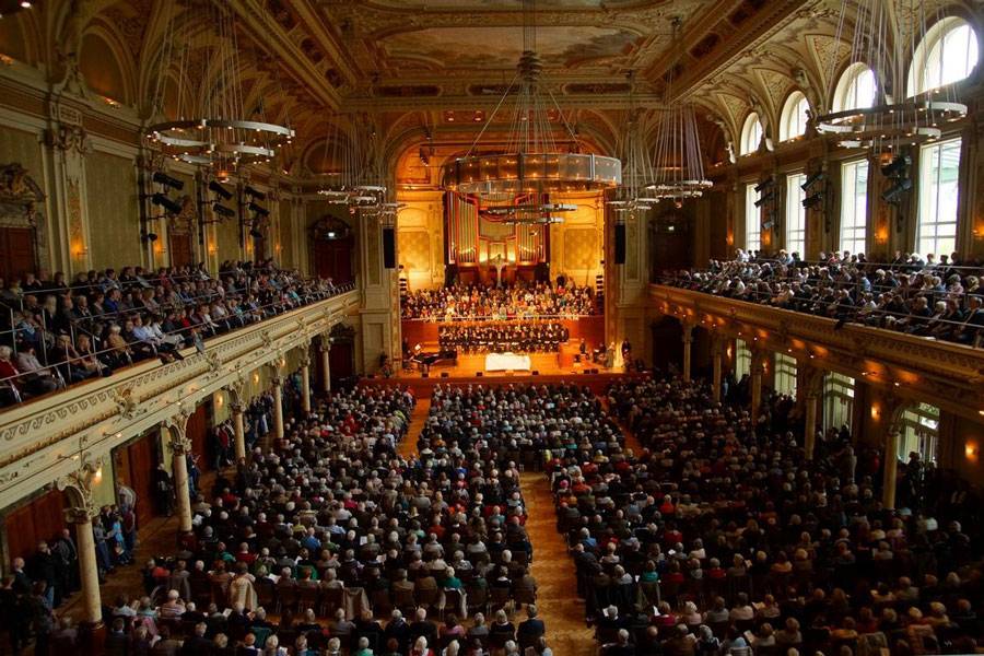 Stadthalle platzte aus allen Nähten