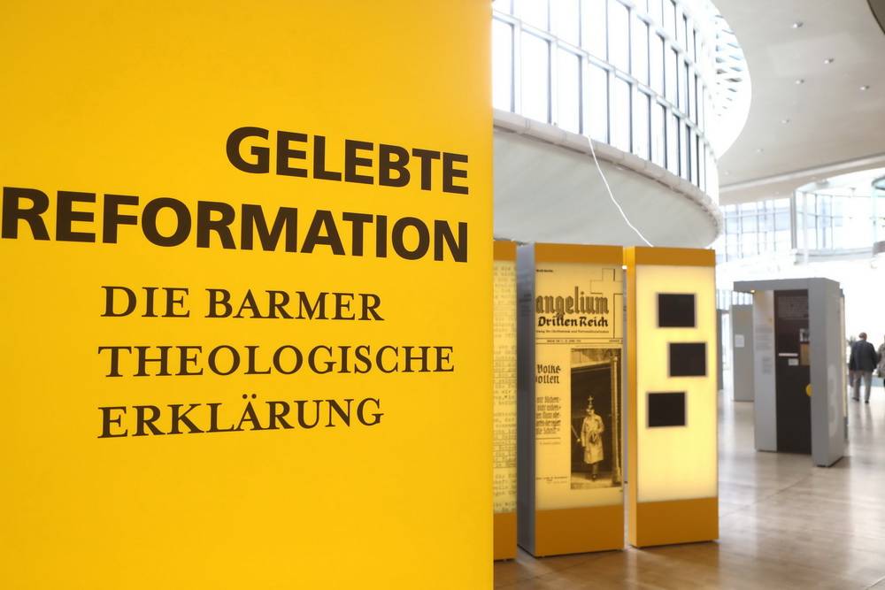  Blick in die Ausstellung. 